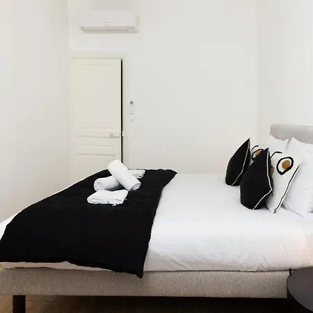 La Pittoresque 1 Apartment *