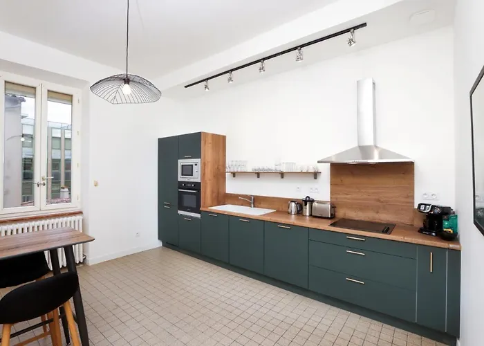 La Pittoresque 1 Apartment *