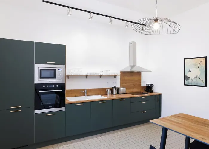 La Pittoresque 1 Apartment